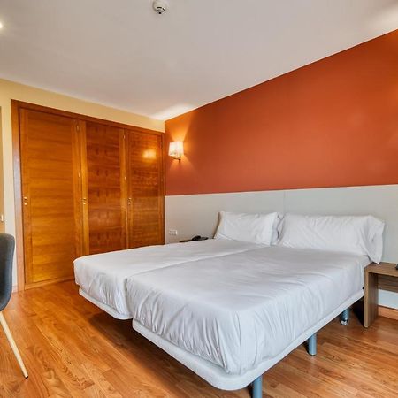 Checkin Madrid Mostoles Ngoại thất bức ảnh