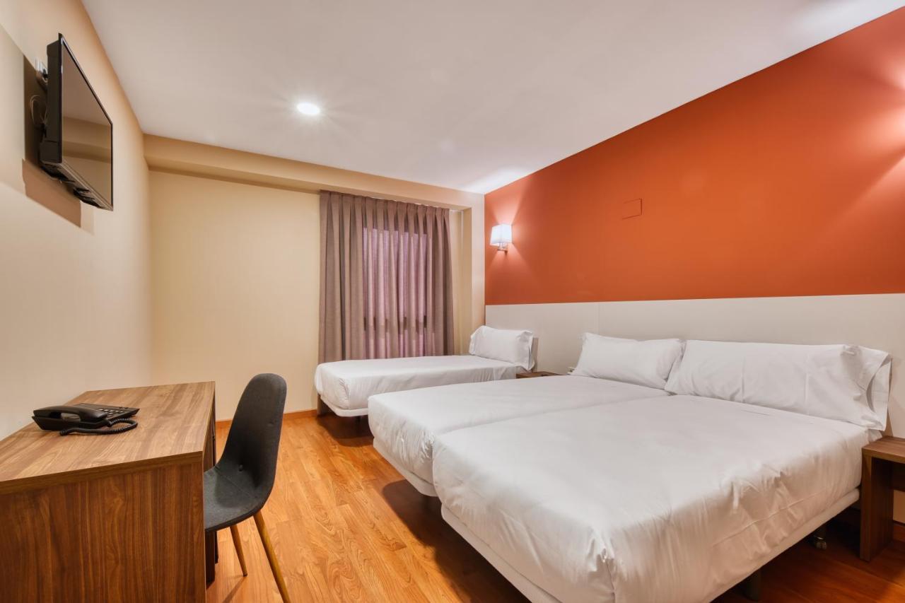 Checkin Madrid Mostoles Ngoại thất bức ảnh